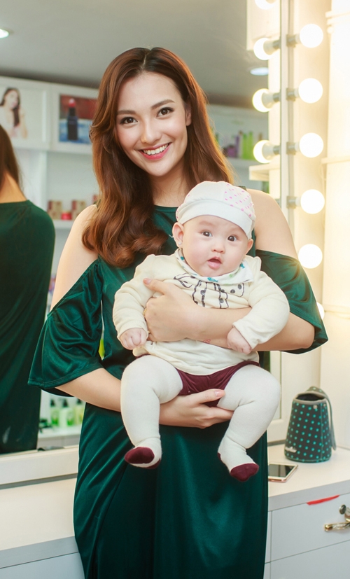 Cảnh sao Việt đơn thân sinh con bị chối bỏ: Dũng cảm là phải chấp nhận thực tế! - Ảnh 3.