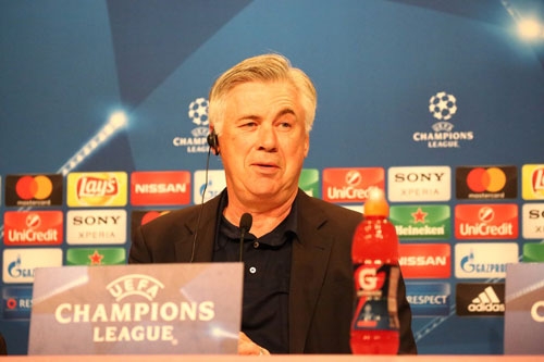 hlv ancelotti noi gi truoc cuoc doi dau voi real? hinh anh 1