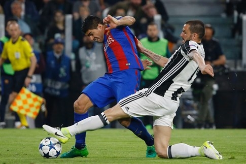HLV Enrique thừa nhận Barcelona tái phạm sai lầm như ở trận thua PSG - ảnh 2