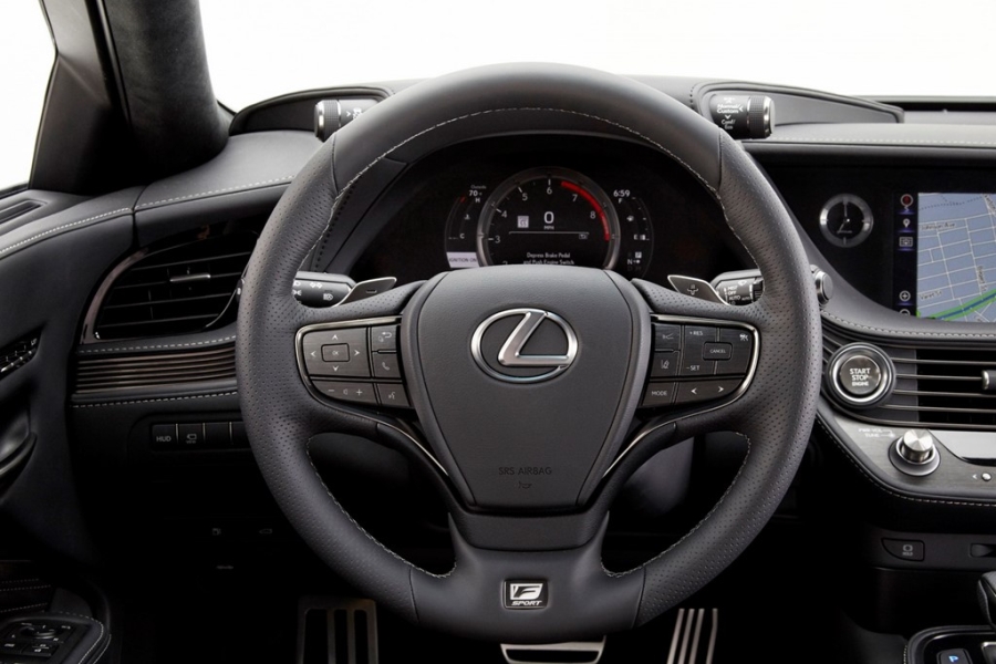 Lexus LS 500 F Sport trinh lang tai trien lam xe New York hinh anh 5