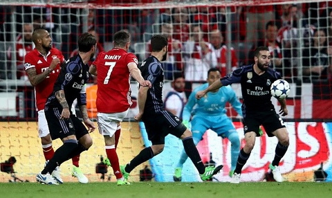 Dau an luot di tu ket Champions League 201617 Sai lam cua trong tai hinh anh