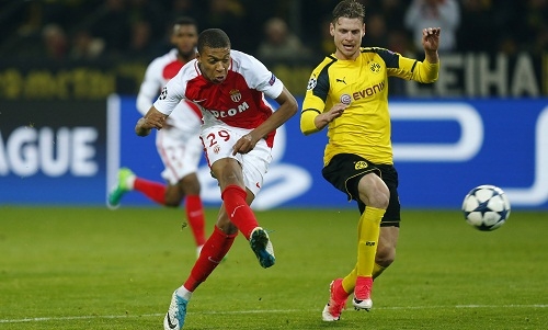 than-dong-mbappe-lap-cu-dup-monaco-thang-tren-san-dortmund-2