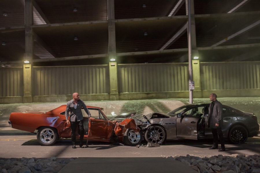Nhung pha hanh dong khong tuong cua loat ‘Fast & Furious’ hinh anh 5