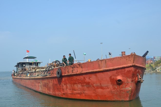 Di ly nghi pham dam chim tau ca ngu dan ve Da Nang hinh anh 1