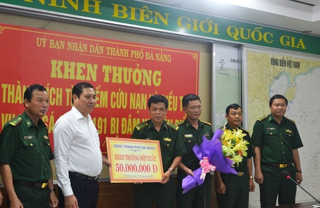 Di ly nghi pham dam chim tau ca ngu dan ve Da Nang hinh anh 2
