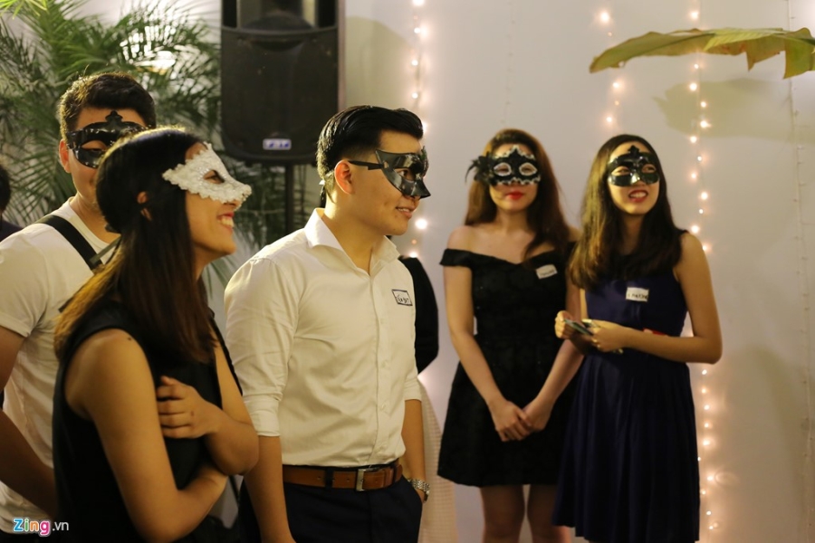 Gioi tre Ha thanh hen ho giau mat trong ngay Valentine den hinh anh 8
