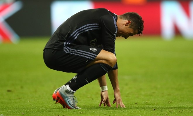 Ronaldo mua su im lang truoc cao buoc hiep dam? hinh anh 1