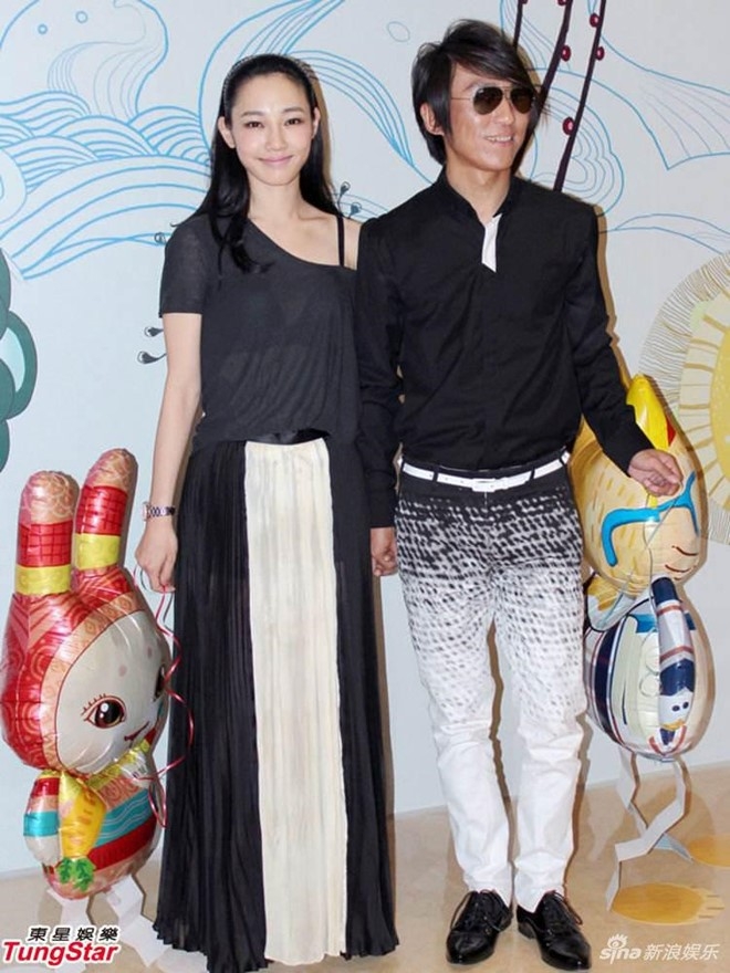 Anh hau Trung Quoc cap trai tre va chong cong khai ly hon hinh anh 3