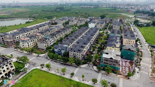 Biet thu, nha lien ke Ha Noi giao dich e am, hang ton tang hinh anh 2