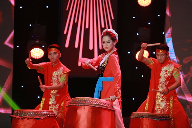 Con gái Chế Linh lại gây sốc khi công khai xin lỗi cha trên truyền hình - Ảnh 15.