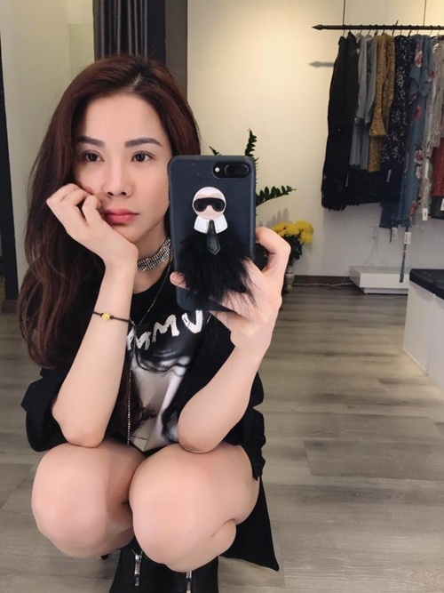 Nóng rực với mỹ nữ có dáng ngồi sexy nhất showbiz Việt - 15