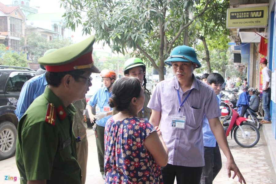Nghe An don dep via he bang may khoan pha, bua ta hinh anh 3