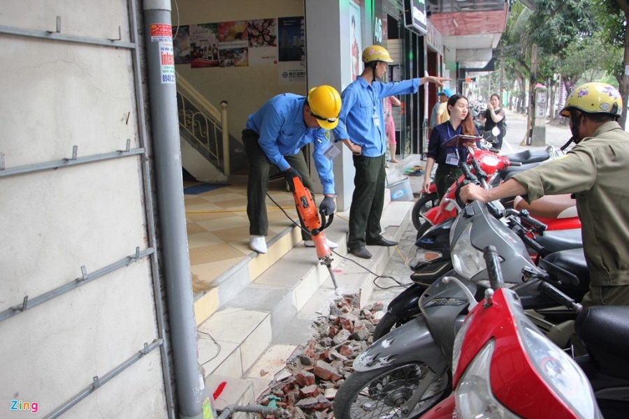 Nghe An don dep via he bang may khoan pha, bua ta hinh anh 7