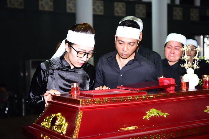 nghe-si-ha-noi-dau-buon-den-tien-biet-nsut-duy-thanh-4