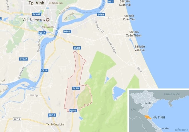 Xe dau keo lat ngua duoi ruong lua sau khi tong gay 20 m taluy hinh anh 2