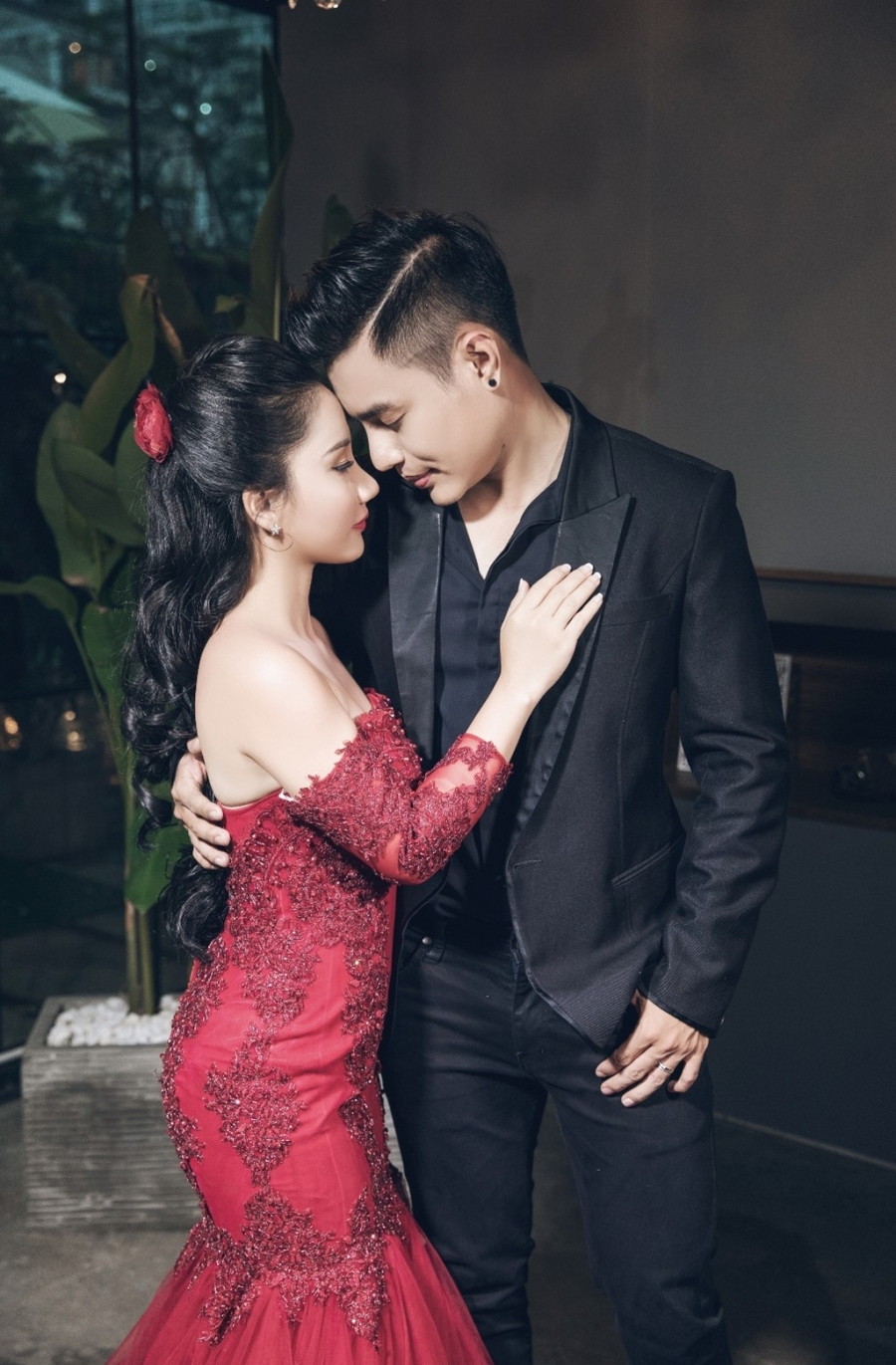 Anh cuoi hai huoc, lang man cua Le Duong Bao Lam va vo 9X hinh anh 9