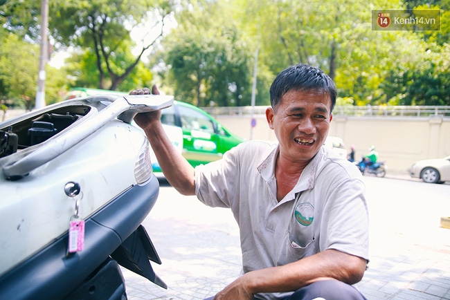 Clip người lao động nghèo tâm tình dưới chảo lửa Sài Gòn: Nắng mệt mỏi, nắng mệt đuối luôn á! - Ảnh 5.