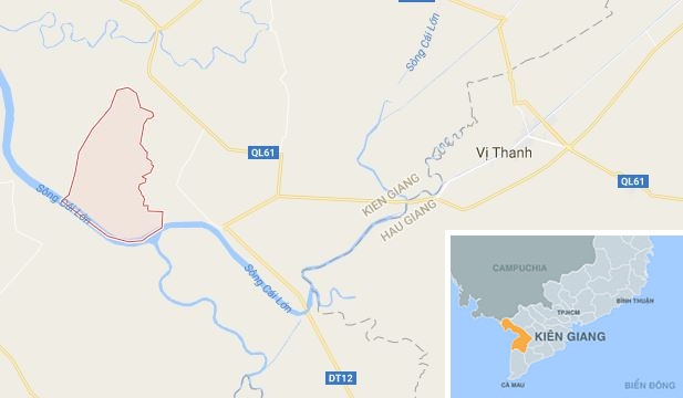 Hai cong an bi dam khi lap bien ban vi pham luat giao thong hinh anh 1