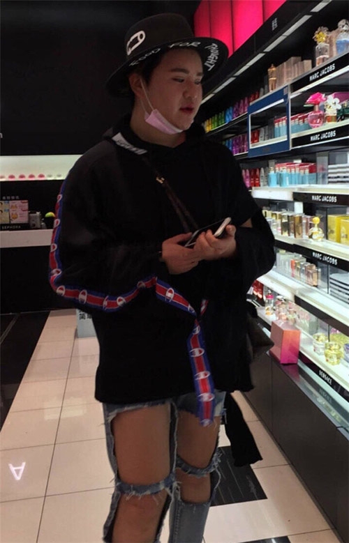 hotgirl tu xung 