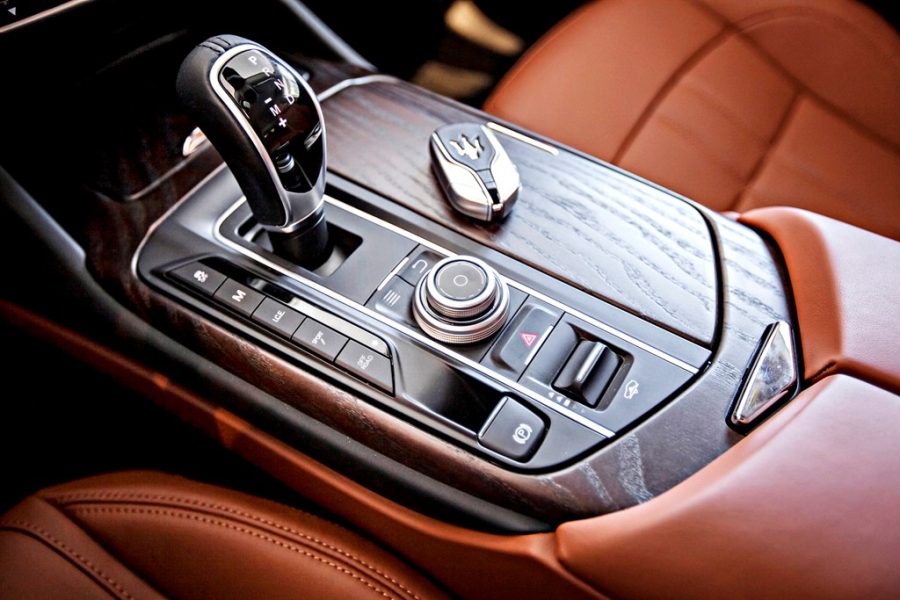 Maserati Levante ban dac biet trung bay o Sai Gon hinh anh 5