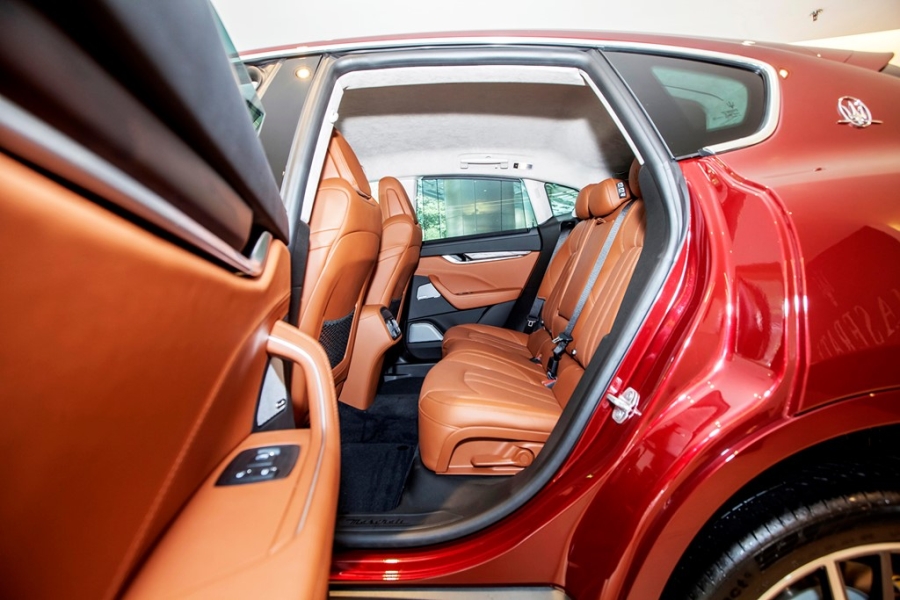 Maserati Levante ban dac biet trung bay o Sai Gon hinh anh 9
