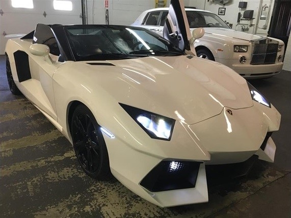 Sieu xe Lamborghini Aventador 'nhai' gia 55.000 USD hinh anh 1