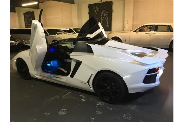 Sieu xe Lamborghini Aventador 'nhai' gia 55.000 USD hinh anh 2