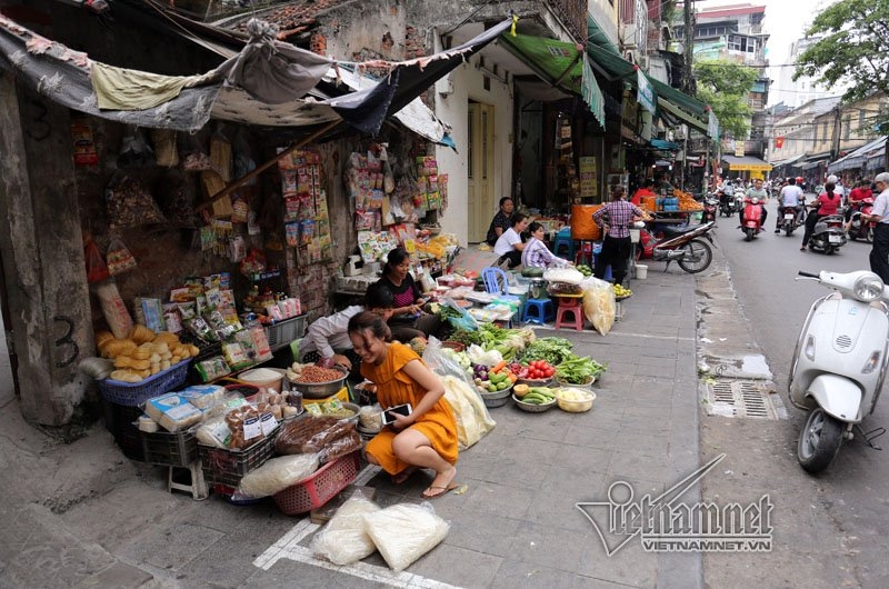 giành vỉa hè, đòi lại vỉa hè, lấn chiếm vỉa hè, vỉa hè Hà Nội