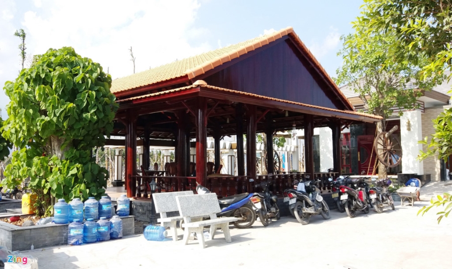 Ben trong khu biet thu rong 6.500 m2 xay trai phep cua TGD o Soc Trang hinh anh 13