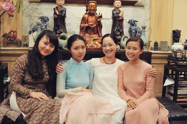 nhung-co-con-gai-xinh-dep-xa-lanh-showbiz-cua-sao-viet-3