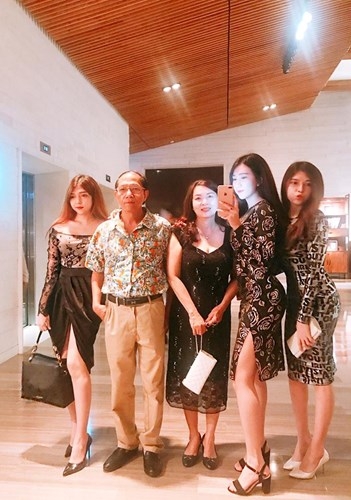gia dinh “co 3 nang tien” khoe anh sang chanh, cac chang “ran ran” hinh anh 7