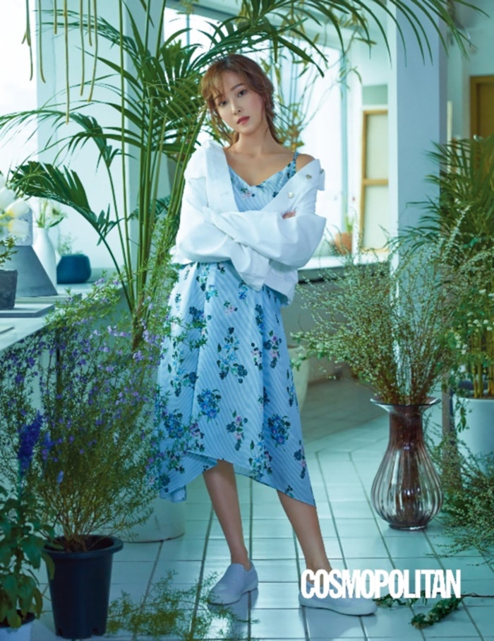 Jessica Jung dien vay hai day tren tap chi hinh anh 7