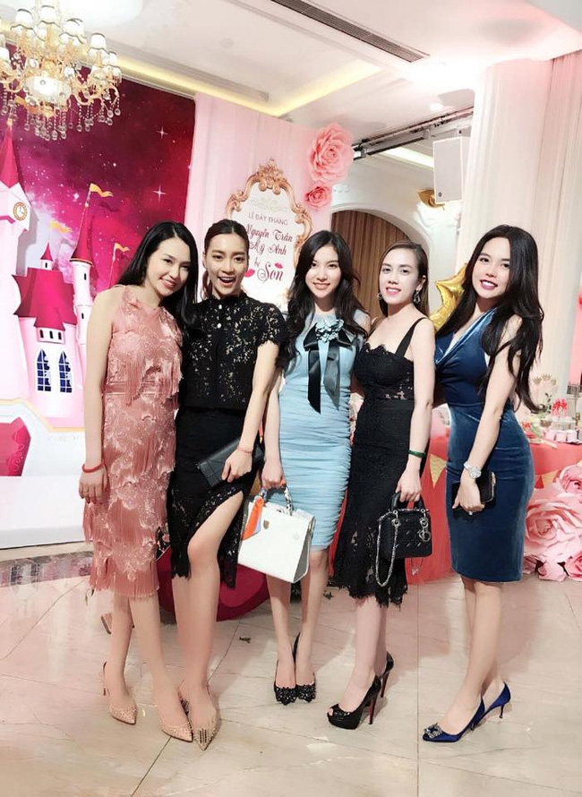Vợ chồng Tuấn Hưng tổ chức tiệc thôi nôi hoành tráng cho con gái cưng - Ảnh 6.