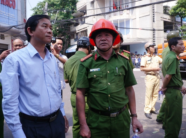 Phó Chủ tịch UBND tỉnh Bình Định Trần Châu trực tiếp có mặt tại hiện trường chỉ đạo khẩn trương khắc phục sự cố và sẽ kiên quyết xử lý nghiêm minh vụ việc trên.
