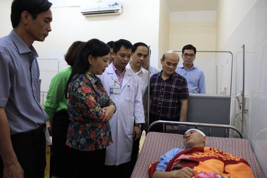 bac si bi dap coc vao dau co nguy co anh huong tri nho hinh anh 1