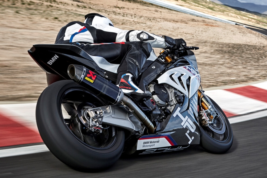 BMW ra mat HP4 Race voi suc manh 215 ma luc hinh anh 2