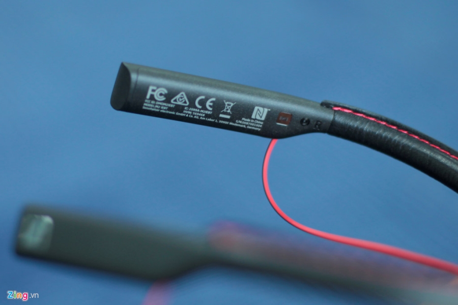 Mo hop tai nghe khong day Sennheiser gia 5,3 trieu dong hinh anh 5