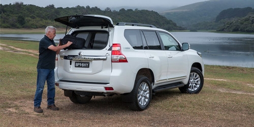 Toyota Prado bản đặc biệt 1,5 tỷ đồng ra mắt - 3