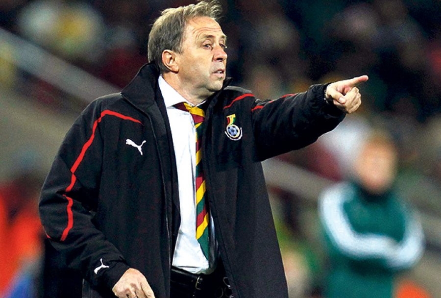 Milovan Rajevac nhiều khả năng sẽ thay Kiatisak dẫn dắt tuyển Thái Lan.