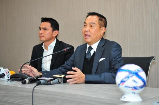 LDBD Thai Lan chon duoc HLV thay Kiatisak hinh anh 1