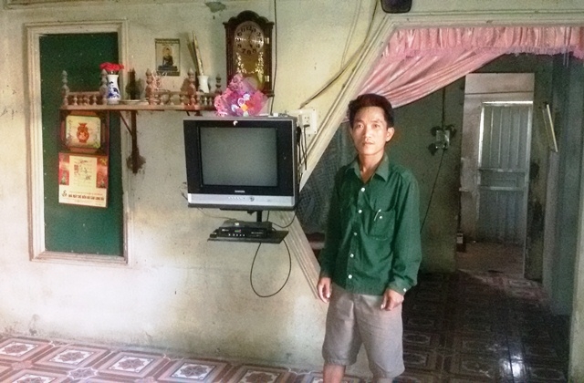 hộ nghèo, cán bộ thôn