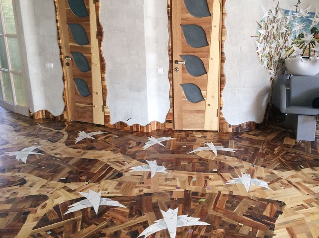 Nhặt cả đống gỗ vụn về cho bẩn nhà nhưng thứ anh chàng này làm được khiến ai cũng há hốc miệng - Ảnh 9.