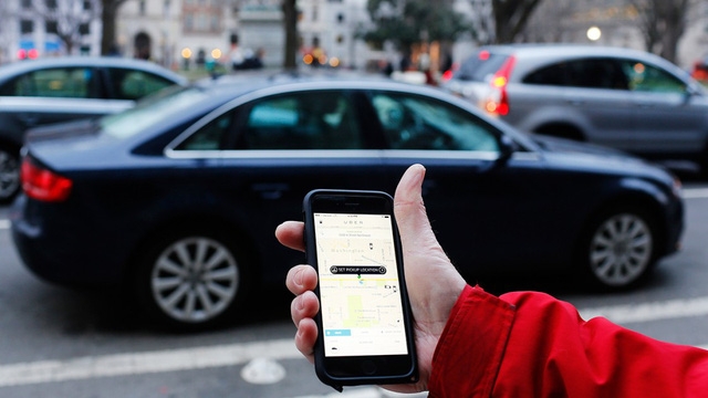 Uber đang đối mặt với nguy cơ bị Apple xóa sổ khỏi cửa hàng App Store nếu như không tuân theo các quy định được đề ra bởi gã khổng lồ Cupertino.