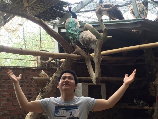 Trong Tan va nhung vat nuoi hang nghin USD tai biet thu nha vuon hinh anh 3