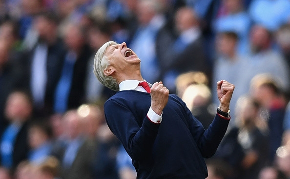 Vao chung ket FA Cup, Arsenal bi 'hung than' doa nat hinh anh 1