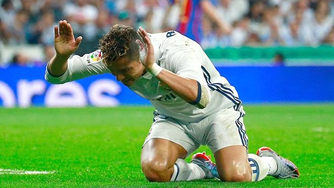 Chơi tệ ở 'Kinh điển' Ronaldo có xứng đáng nhận Quả bóng vàng?