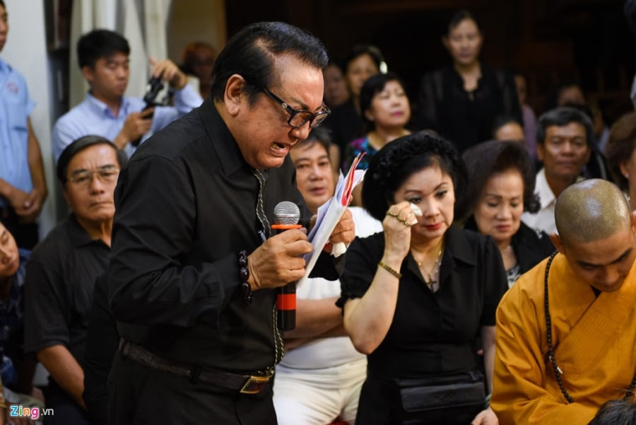 Nghe si Viet khoc nghen trong dem hoa dang tien biet NSUT Thanh Sang hinh anh 5