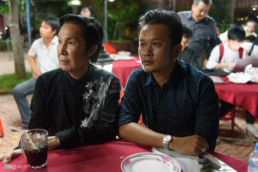 Nghe si Viet khoc nghen trong dem hoa dang tien biet NSUT Thanh Sang hinh anh 11