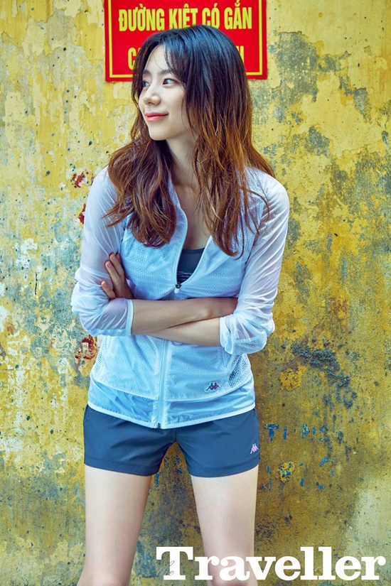 vo-bae-yong-joon-toi-da-nang-chup-hinh-tap-chi