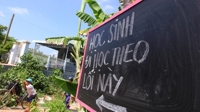 Phong tỏa mọi ngả đường vào khu sạt lở sông Vàm Nao 